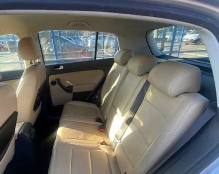 Серый Фольксваген Гольф Плюс, объемом двигателя 1.6 л и пробегом 181 тыс. км за 9900 $, фото 2 на Automoto.ua