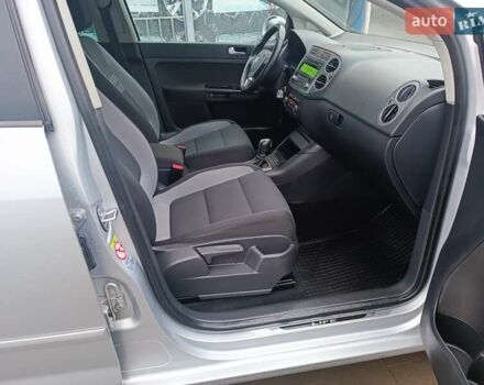 Сірий Фольксваген Golf Plus, об'ємом двигуна 1.6 л та пробігом 167 тис. км за 10750 $, фото 17 на Automoto.ua