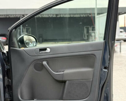 Сірий Фольксваген Golf Plus, об'ємом двигуна 1.4 л та пробігом 194 тис. км за 9700 $, фото 99 на Automoto.ua