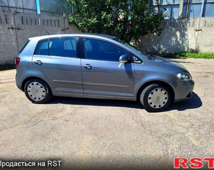 Серый Фольксваген Гольф Плюс, объемом двигателя 1.4 л и пробегом 268 тыс. км за 5999 $, фото 5 на Automoto.ua