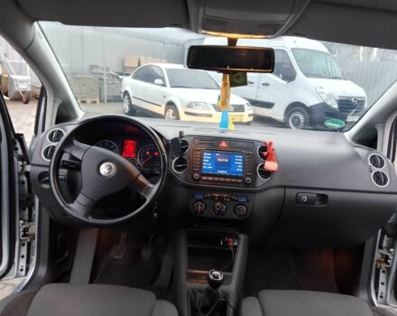 Фольксваген Гольф Плюс 2005 в Луцке на Automoto.ua Серый Фольксваген Гольф Плюс, объемом двигателя 1.6 л и пробегом 235 тыс. км за 4700 $, фото 4 на Automoto.ua