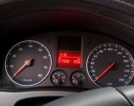 Серый Фольксваген Гольф Плюс, объемом двигателя 1.6 л и пробегом 220 тыс. км за 6200 $, фото 2 на Automoto.ua