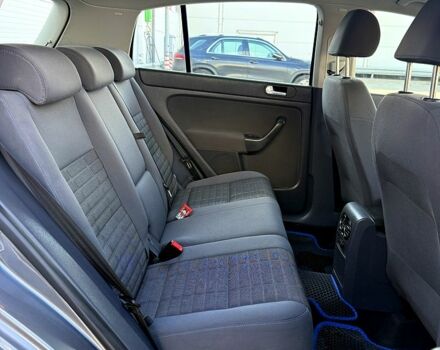 Серый Фольксваген Гольф Плюс, объемом двигателя 1.6 л и пробегом 210 тыс. км за 5500 $, фото 5 на Automoto.ua