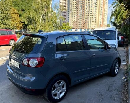 Серый Фольксваген Гольф Плюс, объемом двигателя 1.6 л и пробегом 214 тыс. км за 5500 $, фото 4 на Automoto.ua