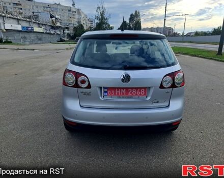 Серый Фольксваген Гольф Плюс, объемом двигателя 1.6 л и пробегом 140 тыс. км за 6750 $, фото 1 на Automoto.ua