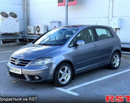 Серый Фольксваген Гольф Плюс, объемом двигателя 1.6 л и пробегом 210 тыс. км за 5500 $, фото 3 на Automoto.ua