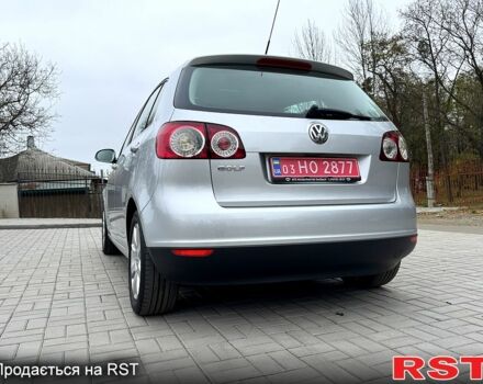 Серый Фольксваген Гольф Плюс, объемом двигателя 1.6 л и пробегом 127 тыс. км за 7550 $, фото 5 на Automoto.ua