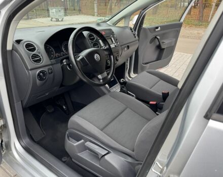 Серый Фольксваген Гольф Плюс, объемом двигателя 1.6 л и пробегом 127 тыс. км за 7550 $, фото 15 на Automoto.ua