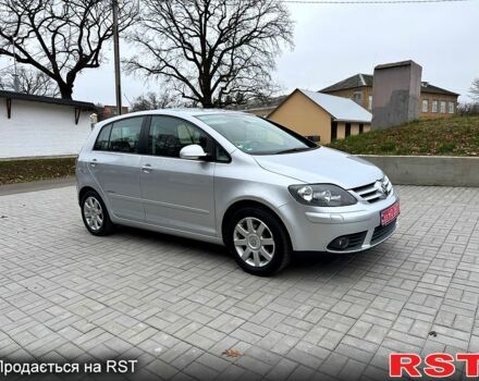 Серый Фольксваген Гольф Плюс, объемом двигателя 1.6 л и пробегом 127 тыс. км за 7550 $, фото 1 на Automoto.ua