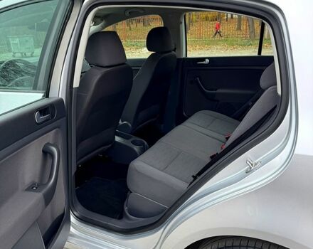 Серый Фольксваген Гольф Плюс, объемом двигателя 1.6 л и пробегом 127 тыс. км за 7550 $, фото 11 на Automoto.ua