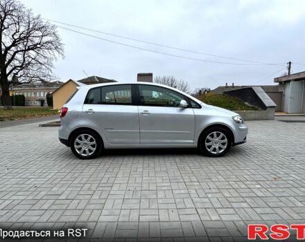 Серый Фольксваген Гольф Плюс, объемом двигателя 1.6 л и пробегом 127 тыс. км за 7550 $, фото 6 на Automoto.ua