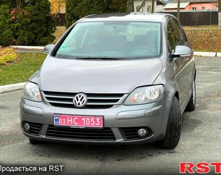 Серый Фольксваген Гольф Плюс, объемом двигателя 1.6 л и пробегом 187 тыс. км за 5999 $, фото 4 на Automoto.ua