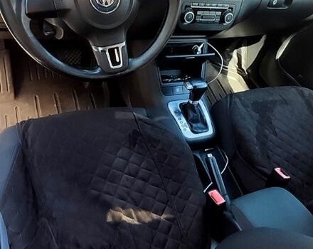 Серый Фольксваген Гольф Плюс, объемом двигателя 1.6 л и пробегом 156 тыс. км за 7500 $, фото 5 на Automoto.ua