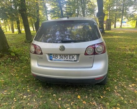 Серый Фольксваген Гольф Плюс, объемом двигателя 1.6 л и пробегом 220 тыс. км за 6900 $, фото 2 на Automoto.ua