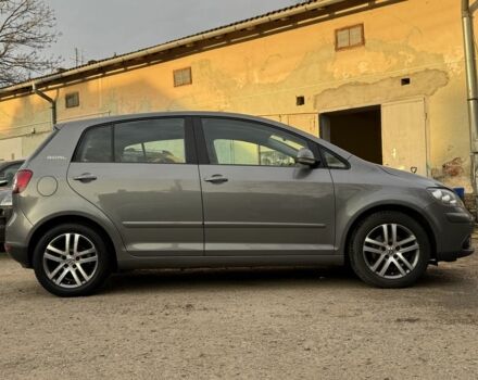 Серый Фольксваген Гольф Плюс, объемом двигателя 1.4 л и пробегом 220 тыс. км за 4999 $, фото 1 на Automoto.ua