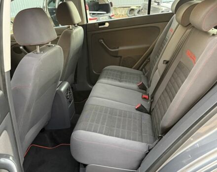 Серый Фольксваген Гольф Плюс, объемом двигателя 1.4 л и пробегом 220 тыс. км за 4999 $, фото 5 на Automoto.ua