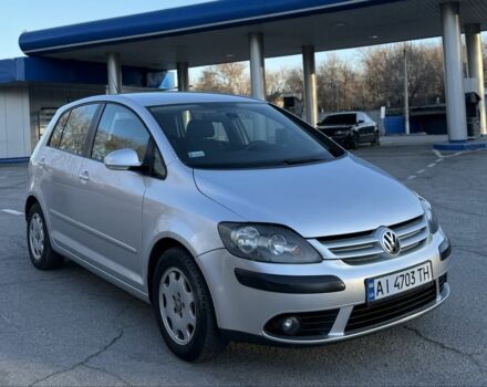 Серый Фольксваген Гольф Плюс, объемом двигателя 1.9 л и пробегом 300 тыс. км за 3800 $, фото 1 на Automoto.ua