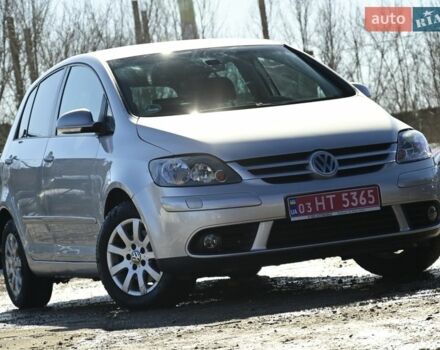 Серый Фольксваген Гольф Плюс, объемом двигателя 1.6 л и пробегом 182 тыс. км за 5999 $, фото 1 на Automoto.ua