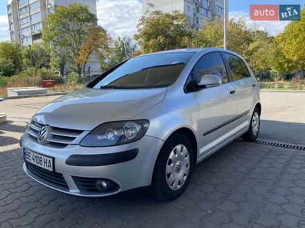 Фольксваген Гольф Плюс 2005 в Николаеве на Automoto.ua Серый Фольксваген Гольф Плюс, объемом двигателя 1.6 л и пробегом 183 тыс. км за 6999 $, фото 1 на Automoto.ua