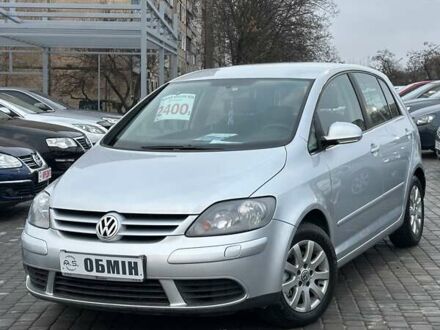 Серый Фольксваген Гольф Плюс, объемом двигателя 1.6 л и пробегом 239 тыс. км за 5800 $, фото 1 на Automoto.ua