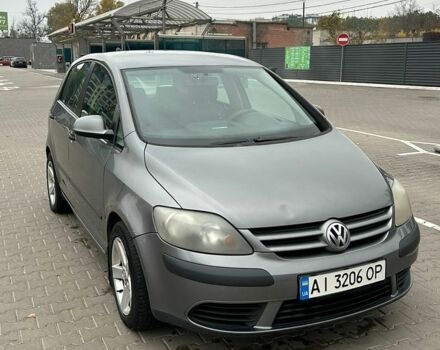 Сірий Фольксваген Golf Plus, об'ємом двигуна 1.6 л та пробігом 256 тис. км за 4000 $, фото 1 на Automoto.ua