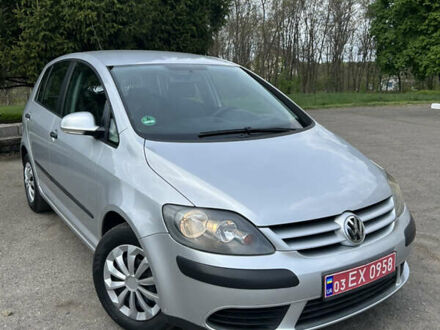 Фольксваген Golf Plus 2005 у Золотоноше на Automoto.ua Сірий Фольксваген Golf Plus, об'ємом двигуна 1.6 л та пробігом 199 тис. км за 5999 $, фото 1 на Automoto.ua
