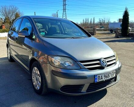 Серый Фольксваген Гольф Плюс, объемом двигателя 1.4 л и пробегом 209 тыс. км за 4900 $, фото 1 на Automoto.ua