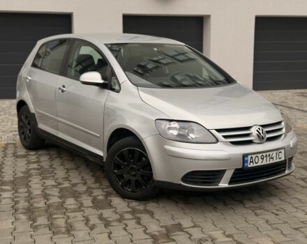 Серый Фольксваген Гольф Плюс, объемом двигателя 1.9 л и пробегом 280 тыс. км за 5200 $, фото 1 на Automoto.ua