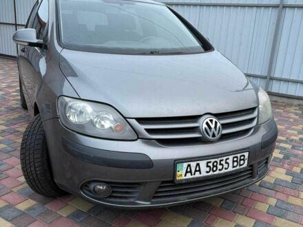 Фольксваген Golf Plus 2005 у Нежине на Automoto.ua Сірий Фольксваген Golf Plus, об'ємом двигуна 1.6 л та пробігом 271 тис. км за 3900 $, фото 1 на Automoto.ua