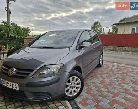 Серый Фольксваген Гольф Плюс, объемом двигателя 1.6 л и пробегом 170 тыс. км за 4700 $, фото 1 на Automoto.ua