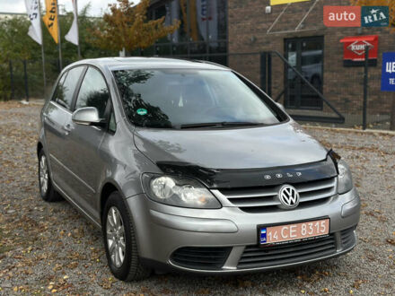 Фольксваген Гольф Плюс 2005 в Виннице на Automoto.ua Серый Фольксваген Гольф Плюс, объемом двигателя 1.6 л и пробегом 211 тыс. км за 6600 $, фото 1 на Automoto.ua