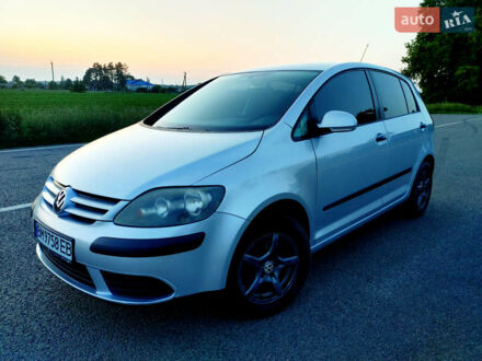 Сірий Фольксваген Golf Plus, об'ємом двигуна 1.6 л та пробігом 261 тис. км за 5500 $, фото 1 на Automoto.ua