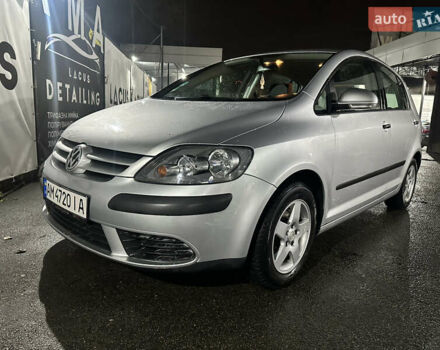 Сірий Фольксваген Golf Plus, об'ємом двигуна 1.6 л та пробігом 182 тис. км за 6250 $, фото 1 на Automoto.ua