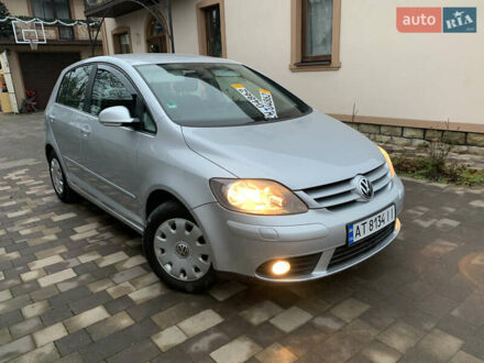 Серый Фольксваген Гольф Плюс, объемом двигателя 1.6 л и пробегом 200 тыс. км за 7200 $, фото 1 на Automoto.ua