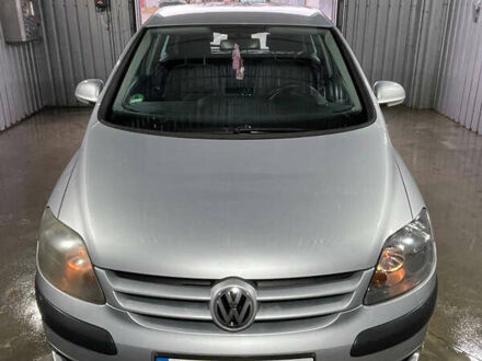 Фольксваген Гольф Плюс 2005 в Фастове на Automoto.ua Серый Фольксваген Гольф Плюс, объемом двигателя 1.39 л и пробегом 270 тыс. км за 5100 $, фото 1 на Automoto.ua