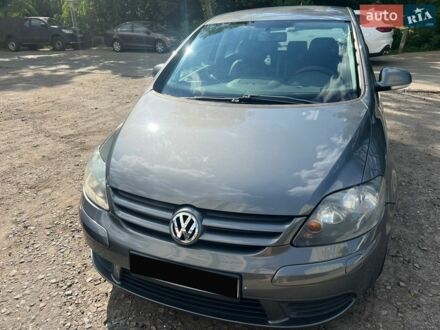 Сірий Фольксваген Golf Plus, об'ємом двигуна 1.6 л та пробігом 200 тис. км за 6300 $, фото 1 на Automoto.ua