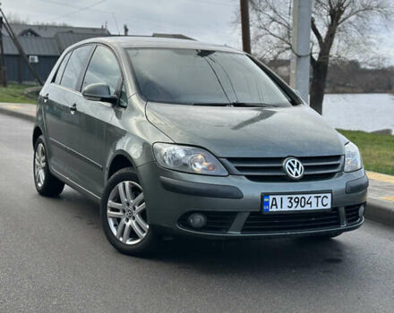 Сірий Фольксваген Golf Plus, об'ємом двигуна 1.6 л та пробігом 194 тис. км за 5950 $, фото 1 на Automoto.ua