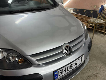 Сірий Фольксваген Golf Plus, об'ємом двигуна 1.39 л та пробігом 189 тис. км за 5750 $, фото 1 на Automoto.ua