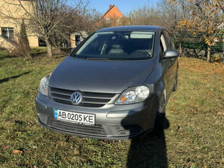 Серый Фольксваген Гольф Плюс, объемом двигателя 1.6 л и пробегом 202 тыс. км за 5250 $, фото 1 на Automoto.ua
