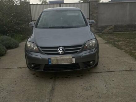 Фольксваген Golf Plus 2005 у Ужгороді на Automoto.ua Сірий Фольксваген Golf Plus, об'ємом двигуна 2 л та пробігом 250 тис. км за 5990 $, фото 1 на Automoto.ua