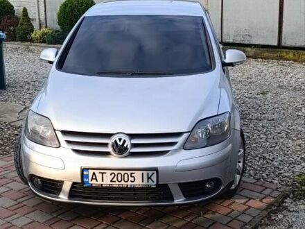 Сірий Фольксваген Golf Plus, об'ємом двигуна 2 л та пробігом 192 тис. км за 8850 $, фото 1 на Automoto.ua