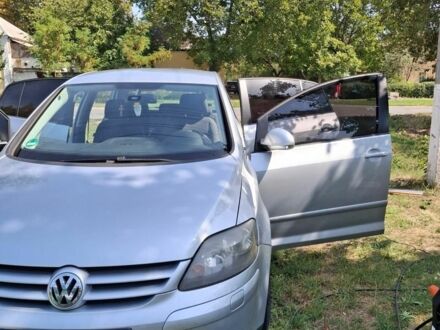Фольксваген Golf Plus 2005 у Подільськ (Котовськ) на Automoto.ua Сірий Фольксваген Golf Plus, об'ємом двигуна 1.6 л та пробігом 220 тис. км за 6200 $, фото 1 на Automoto.ua