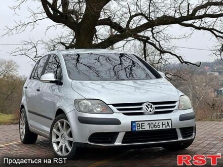 Фольксваген Golf Plus 2005 у Кропивницькому (Кіровограді) на Automoto.ua Сірий Фольксваген Golf Plus, об'ємом двигуна 1.6 л та пробігом 180 тис. км за 5500 $, фото 1 на Automoto.ua