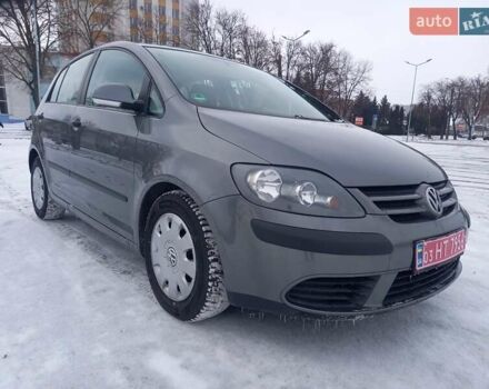 Сірий Фольксваген Golf Plus, об'ємом двигуна 1.6 л та пробігом 163 тис. км за 6150 $, фото 1 на Automoto.ua