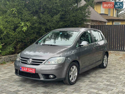 Серый Фольксваген Гольф Плюс, объемом двигателя 1.6 л и пробегом 212 тыс. км за 6200 $, фото 1 на Automoto.ua