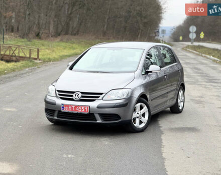 Серый Фольксваген Гольф Плюс, объемом двигателя 1.4 л и пробегом 226 тыс. км за 5300 $, фото 1 на Automoto.ua