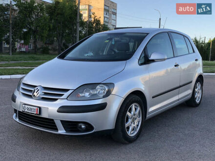 Фольксваген Golf Plus 2006 у Рівному на Automoto.ua Сірий Фольксваген Golf Plus, об'ємом двигуна 1.6 л та пробігом 230 тис. км за 6990 $, фото 1 на Automoto.ua