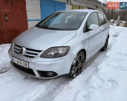 Серый Фольксваген Гольф Плюс, объемом двигателя 1.6 л и пробегом 270 тыс. км за 5600 $, фото 1 на Automoto.ua