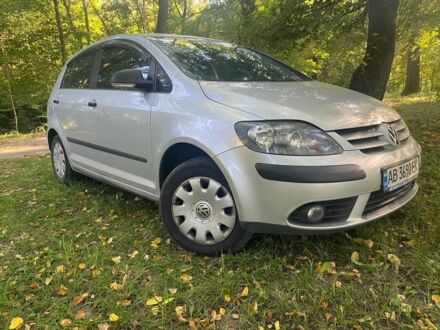 Серый Фольксваген Гольф Плюс, объемом двигателя 1.6 л и пробегом 220 тыс. км за 6900 $, фото 1 на Automoto.ua