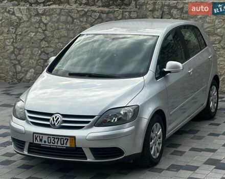 Сірий Фольксваген Golf Plus, об'ємом двигуна 1.6 л та пробігом 206 тис. км за 5199 $, фото 1 на Automoto.ua